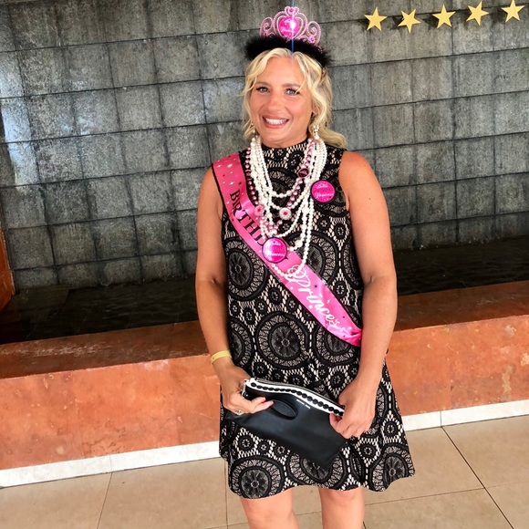 Meet your Posher, Dawn - Picture 5 of 8